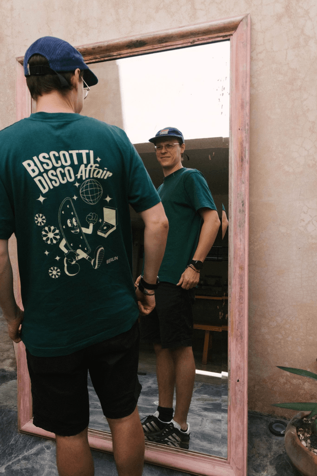Limited edition: Bottle Green Tee - The Berlin Edition