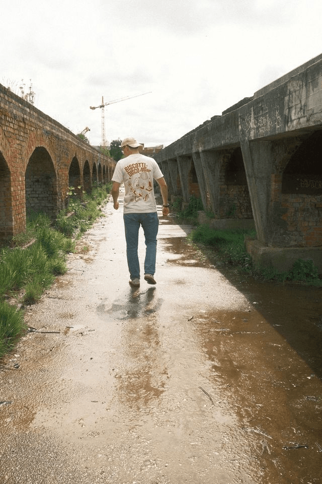 Vintage White Regular Tee - BISCOTTI DISCO AFFAIR 