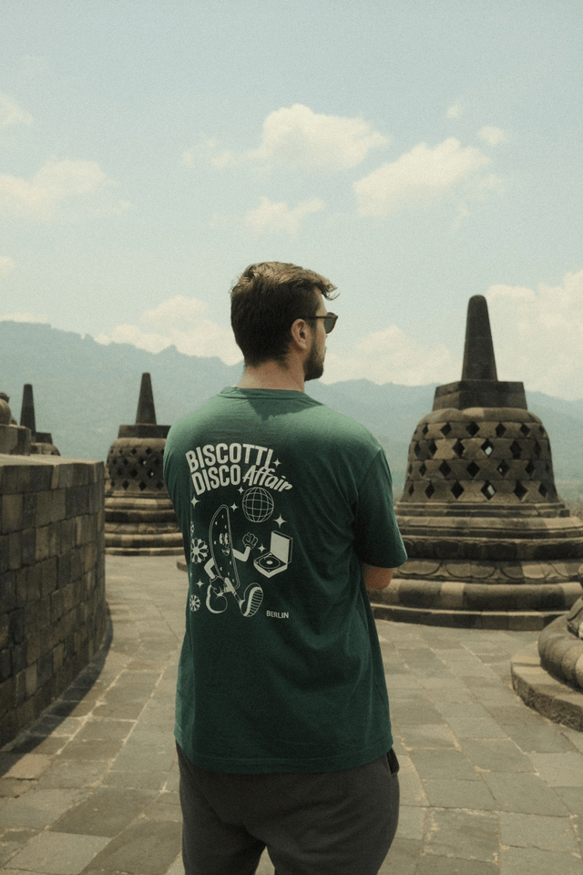 Limited edition: Bottle Green Tee - The Berlin Edition
